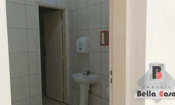 Imagem 7: Salão Comercial com 220 m2 na Mooca, com 05 salas. 04 vagas de garagem e 03 banheiros