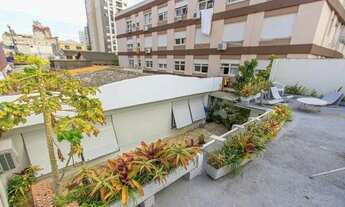 Imagem 1: Casa para Venda - 222m², 3 dormitórios, sendo 3 suites, 2 vagas - Menino Deus