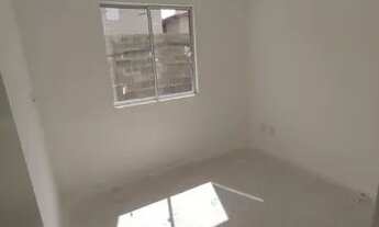 Imagem 5: Flórida : Contrato de Gaveta; Térreo com Quintal; 2/4 No Sim; Sinal 55 Mil