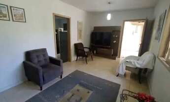 Imagem 6: Casa em Porto Alegre, no bairro Vila Nova, com 2 dormitório(s), e 2 banheiros, à