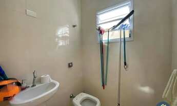 Imagem 13: Casa de alto padrão, com 5 suítes, 261,92 M² de área útil, piscina, churrasqueira, no Flór