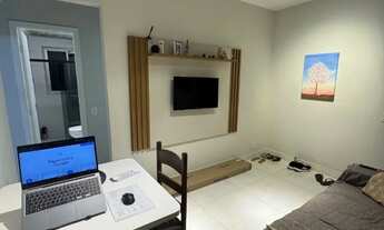 Imagem 2: Oportunidade Única! Apartamento 2 Quartos C/ Armários próximo à tudo