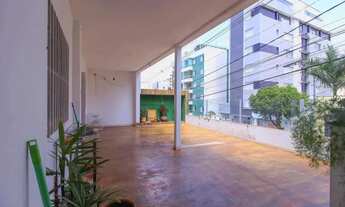 Imagem 2: Casa para Venda em Belo Horizonte, Horto, 6 dormitórios, 5 suítes, 6 banheiros, 2 vagas