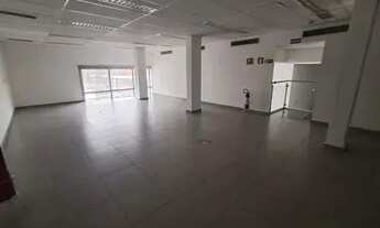 Imagem 2: Prédio Comercial para Locação na Vila Vera 628 m², Pé-Direito Alto e Localização Estratég