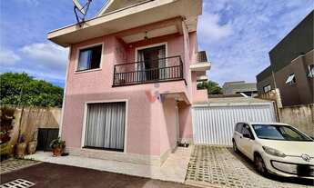 Imagem 4: Sobrado Exclusivo em Condomínio Fechado no Boqueirão, Privacidade e Espaço