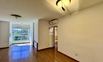 Imagem: Amplo apto com ambientes integrados, suíte