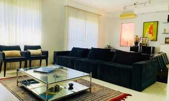 Imagem: Venda Apartamento 4 Dormitórios - 205 m²