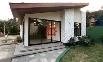 Imagem: CASA COM DOIS PAVIMENTOS