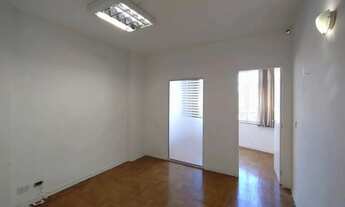 Imagem 2: Sala comercial com 30 m² para locação no Centro