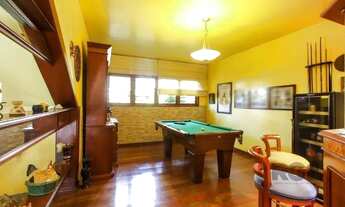 Imagem 6: Casa com 4 dormitórios, sendo 1 suíte, com 2 vagas cobertas, no bairro Nonoai, Porto Alegr