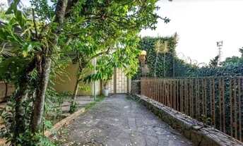 Imagem 3: Casa no Bairro Vila Assunção com 4 dormitórios sendo 1 suíte e vista para o Guaíba