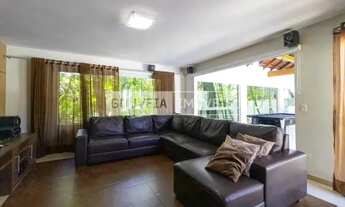 Imagem 6: Casa Duplex com 3 Dormitórios, 1.700 m², aluguel de R$ 13.000 + Taxas - Santa Felicidade