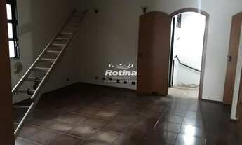 Imagem 6: Casa para aluguel, 5 quartos, 2 suítes, 12 vagas, Centro - Uberlândia/MG