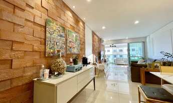 Imagem 4: ENCANTADOR! EDIFICIO CENARIO, SOL DA MANHÃ, TODO DECORADO, PROJETO DE ILUMINAÇÃO, REGIÃO C