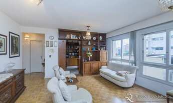 Imagem 2: 3) três dormitórios de frente com Suíte e 4 (quatro) banheiros, Gabinete , Vaga coberta