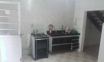 Imagem 4: QUARTOS em ambiente familiar e organizado