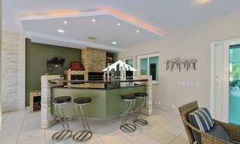 Imagem 7: Casa duplex para venda, alto padrão, dentro de condomínio, com 4 suítes e lazer completo