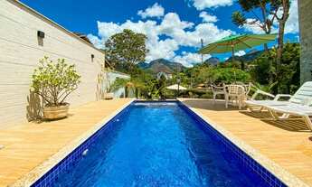 Imagem 5: CASA DE ALTO PADRÃO EM TERESÓPOLIS NO BAIRRO DO GOLFE (PORTEIRA FECHADA