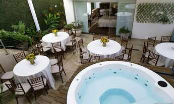 Imagem 3: Casa para venda com 398m², 4 suítes, 4 vagas de garagem, 2 escritórios, churrasqueira e ja