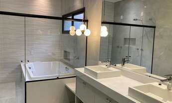 Imagem 7: Casa à venda Condomínio Golden Park, com 270m2 Area Construída, 3 Suítes e muito mais