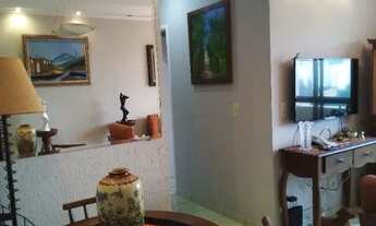 Imagem 2: Apartamento com vista livre, andar alto, varanda, dormitórios com armários, sala 2 ambient