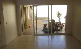 Imagem 4: Casa térrea em condomínio fechado para venda ou locação com 04 dormitórios