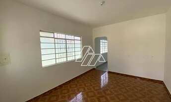 Imagem 7: Casa com 6 dormitórios para alugar, 209 m² por R$ 1.950,00/mês - Parque São Jorge - Maríli