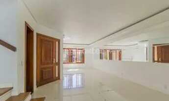 Imagem 3: Linda casa para venda possui 350 m², 4 quartos, sendo 2 suítes, e 5 vaga em Chácara das Pe