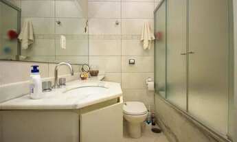 Imagem 4: Casa para venda com 450 metros quadrados com 2 quartos em Jardim Silveira - Barueri - SP