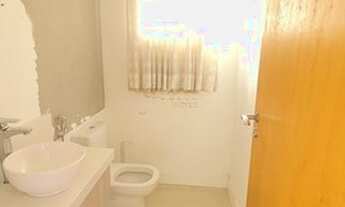 Imagem 2: Casa a Venda no bairro Suru - Santana de Parnaíba, SP