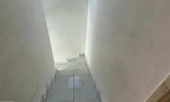 Imagem 7: Sobrado em rua sem saída, próximo a USP, condução e comércio