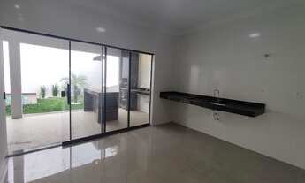 Imagem 6: Casa com piscina a venda no Residencial Prado em Senador Canedo