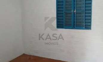 Imagem 6: Ótima casa com 02 dormitórios, sala de estar, cozinha, banheiro social, lavanderia e churr