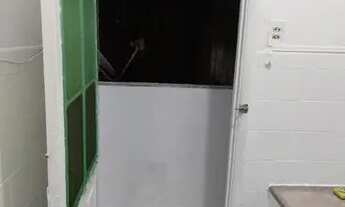 Imagem 6: Tijuca. Quarto e sala separados. Ótimo Local. 8 Minutos Metrô S.Peña. R$ 1.500,00