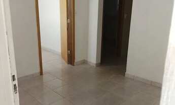 Imagem: Alugo Casa de Fundos