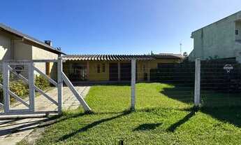 Imagem 1: Casa para venda com 140 metros quadrados com 3 quartos em Centro - Imbé - RS