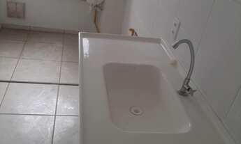 Imagem 3: Apartamento para Locação em Rio de Janeiro, Santa Cruz, 2 dormitórios, 1 banheiro, 1 vaga