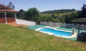 Imagem 2: Chácara com 1.300m² de terreno, com 2 quartos/varanda/piscina e 8 vagas na Chácaras Ingrid