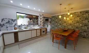 Imagem 2: SOBRADO ALTO APDRÃO - Canto do Forte - Totalmente Mobiliado e Decorado