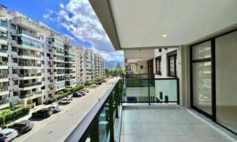 Imagem 2: Apartamento com 3 dormitórios para alugar, com 90 m² . Com Clube na Praia do Recreio