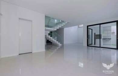 Imagem 10: Casa em Condomínio em Santa Felicidade de 235,55 m² com 3 quartos - 93735.003-KD