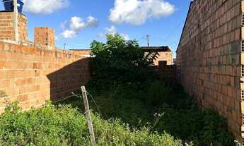 Imagem 4: Vendo terreno no parque dos faróis