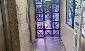 Imagem 2: Sala comercial no Cond. Clinics, próx. Av. Pe. Antº. Tomás