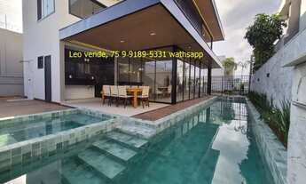 Imagem: Leo vende, Amarilis, Papagaio, 4 suítes