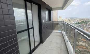 Imagem 7: VF49AN - Apartamento com 3 suítes, duas com um banheiro reversível, Sala com Sacada - Pedr