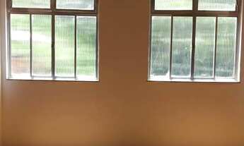 Imagem 2: Vendo prédio com três moradia