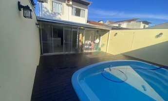 Imagem 2: SOBRADO COM 3 QUARTOS E PISCINA E ÁREA GOURMET NO SANTA REGINA!!