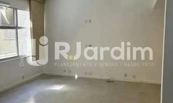 Imagem 6: Apartamento : Leblon de 140 m2, de 4 qtos e 1 vaga, port 24 horas, silencioso