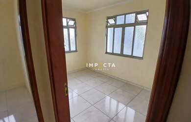 Imagem 8: Apartamento com 4 dormitórios à venda, 130 m² por R$ 400.000,00 - Centro - Pouso Alegre/MG