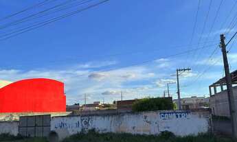 Imagem: Terreno nas margens da BA 052 ao lado da